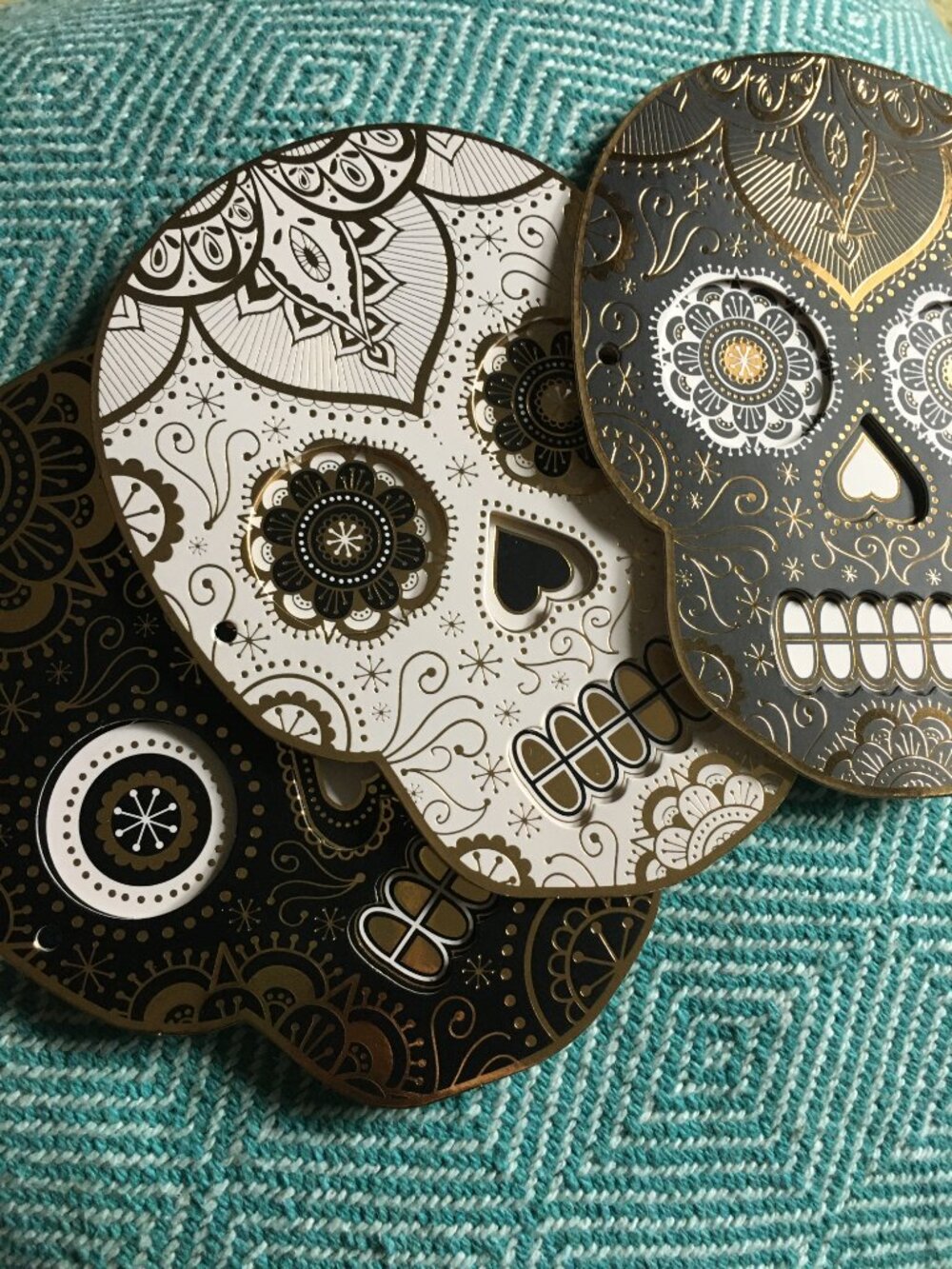 3D Skull Ephemera Cards Set of 3 Day of the Dead Gold Holofoil